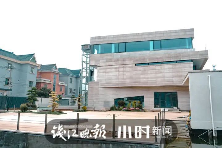 热搜|一农居房冲上热搜:太超前了,这是艺术馆?