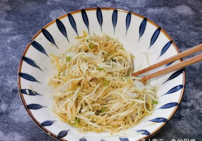  不用|这馅饼简单，不用揉面不用发面，外焦里嫩馅料多，太香了