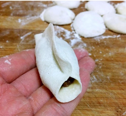 它比饺子还好吃!又香又酥超简单