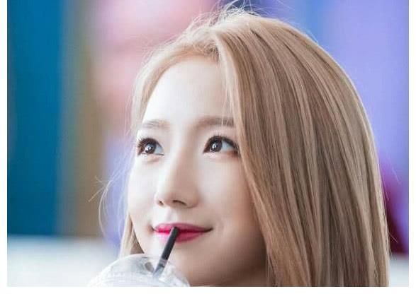 孟美岐|开发人员中有卧底?阿里虚拟偶像AYAYI,被评长得太像孟美岐