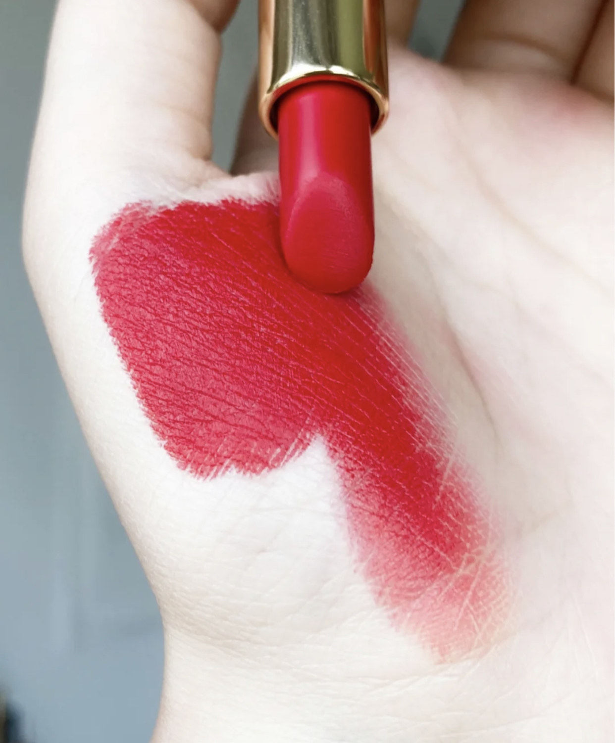 f10 四支大牌口红,30岁以下的女生,几乎都知道,个个都是经典