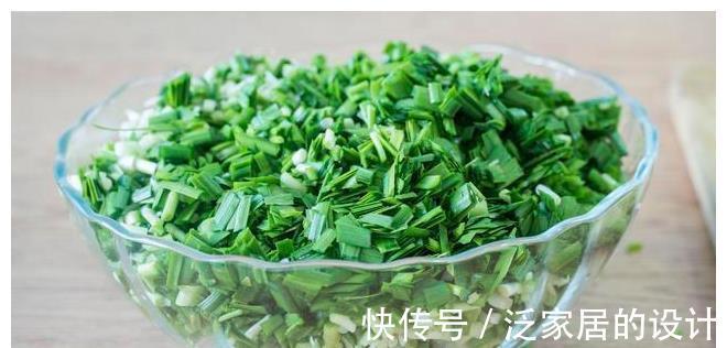 亦菜|最近早餐迷上这道面食,一擀一卷,咬一口满嘴香,三伏天要多吃