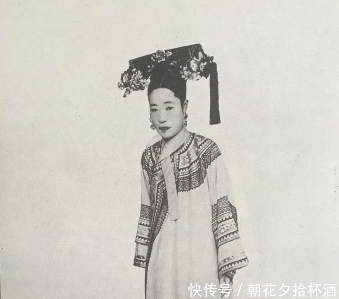 看不出|100多年前的清朝女子，看不出有多惊艳，图五便是光绪帝的皇后！