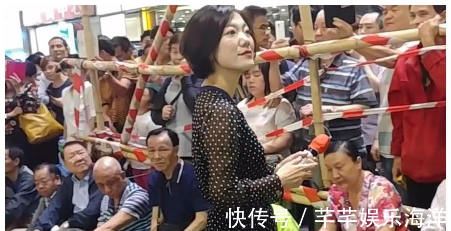 她是《星光大道》最慘冠軍,出道即巔峰登上春晚,才紅1年就淪落