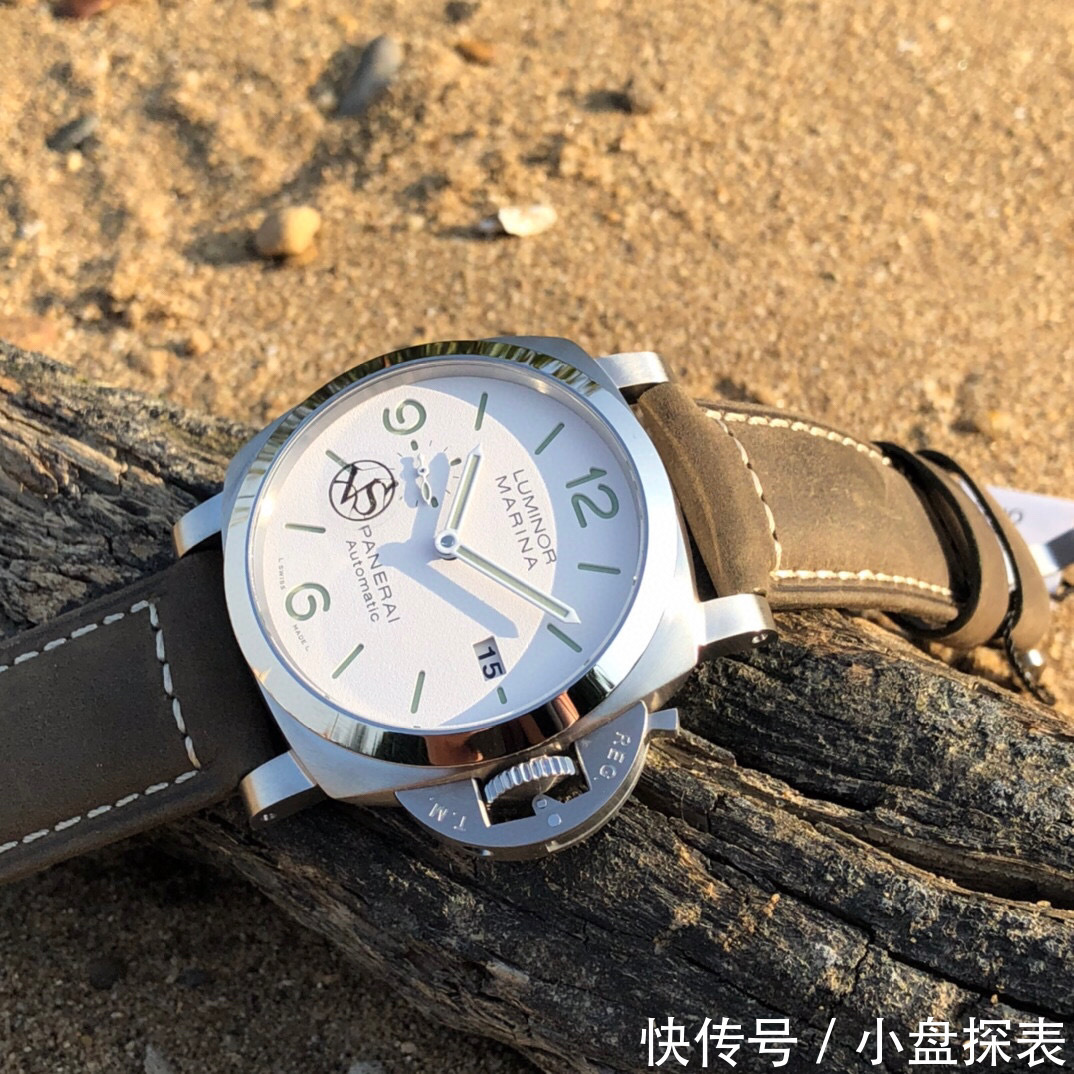 盘面|VS沛纳海pam1314白色三明治表盘腕表