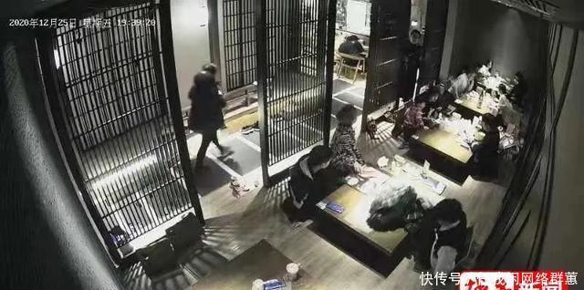 在银泰吃了顿日料,绍兴小伙3000元椰子鞋被离奇掉包