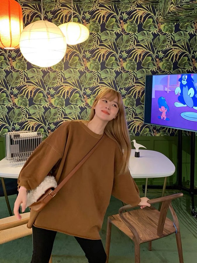 卫衣|卫衣+裙子，卫衣+衬衫，初秋这样穿太好看了