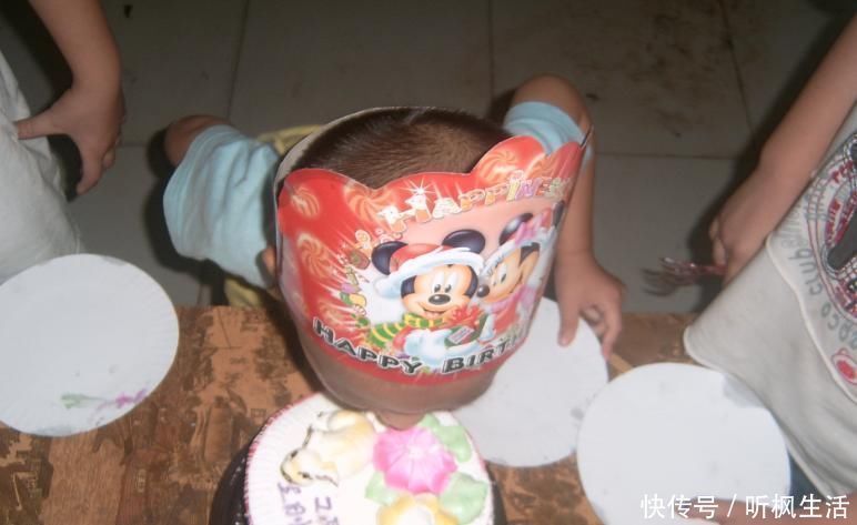 豆子粥|儿科医生孩子睡前,宁可饿着也不要碰3种食物,让娃积食不长个