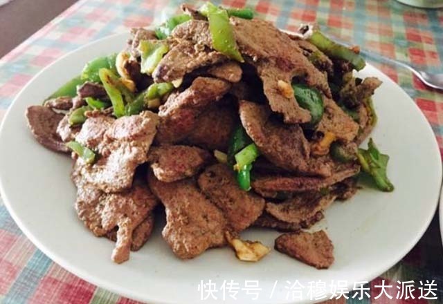 肝脏|肝不好的人，尽量少吃3样“伤肝”食物，多做1事，排毒素，养肝