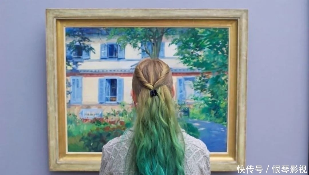 名画&他花2年时间,拍下1000个“撞衫”的人:撞衫不可怕,可怕的是……