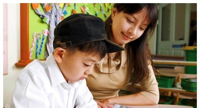 孩子|孩子治病需要25万,宝妈吃一碗面花了25元,丈夫:你好意思吃?