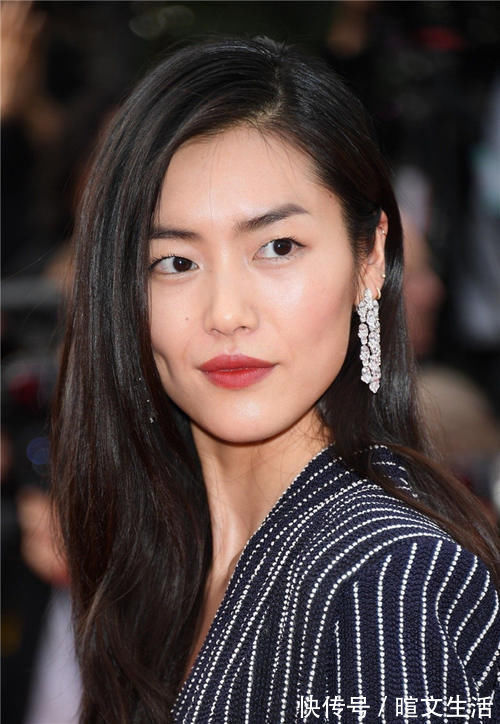 轮廓|你什么脸型就戴什么耳环,戴对了“整容级”好看,洋气又显脸小!