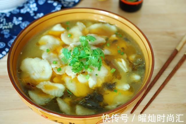 鱼片|同事懵了,不相信做酸菜鱼这么简单,鱼片完整不碎,连汤都很鲜