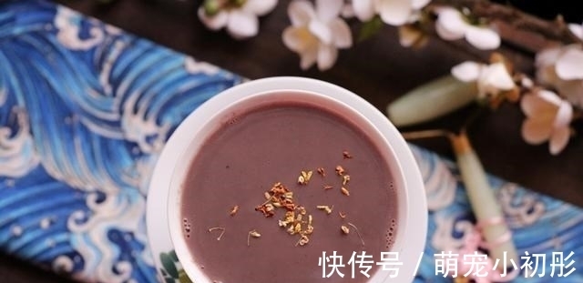 黑豆豆浆|50岁姑姑:坚持每天这样吃点黑豆,越吃越精神,简单一做好香啊