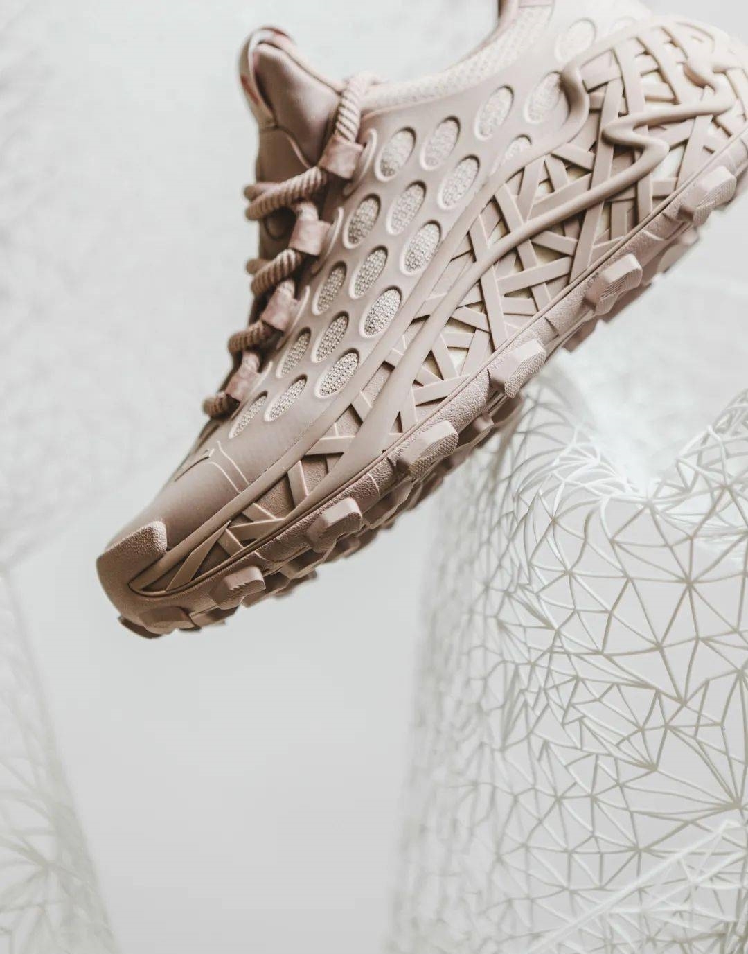 破圈的「巢鞋」,对运动品牌究竟意味着什么?