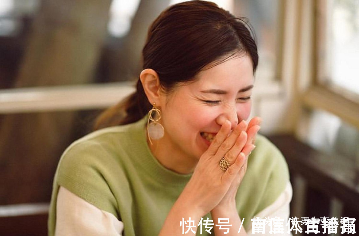 发夹 你是什么脸型，就剪什么发型！剪错了不仅显老还很显脸大