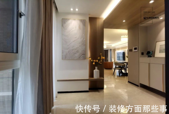 背景墙|160㎡现代轻奢设计新家,维克胡桃+皓月白搭配,为家升温不少