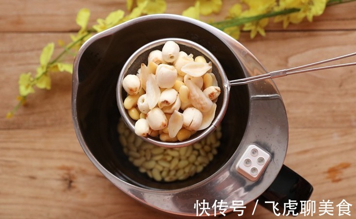 知识|夏天到了，吃莲子和百合有什么用？教你1个简单做法，涨知识了