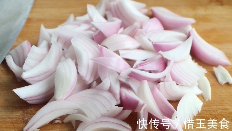 好吃|春天，女儿特馋的素菜，一周吃5次，营养又好吃，还提高免疫力