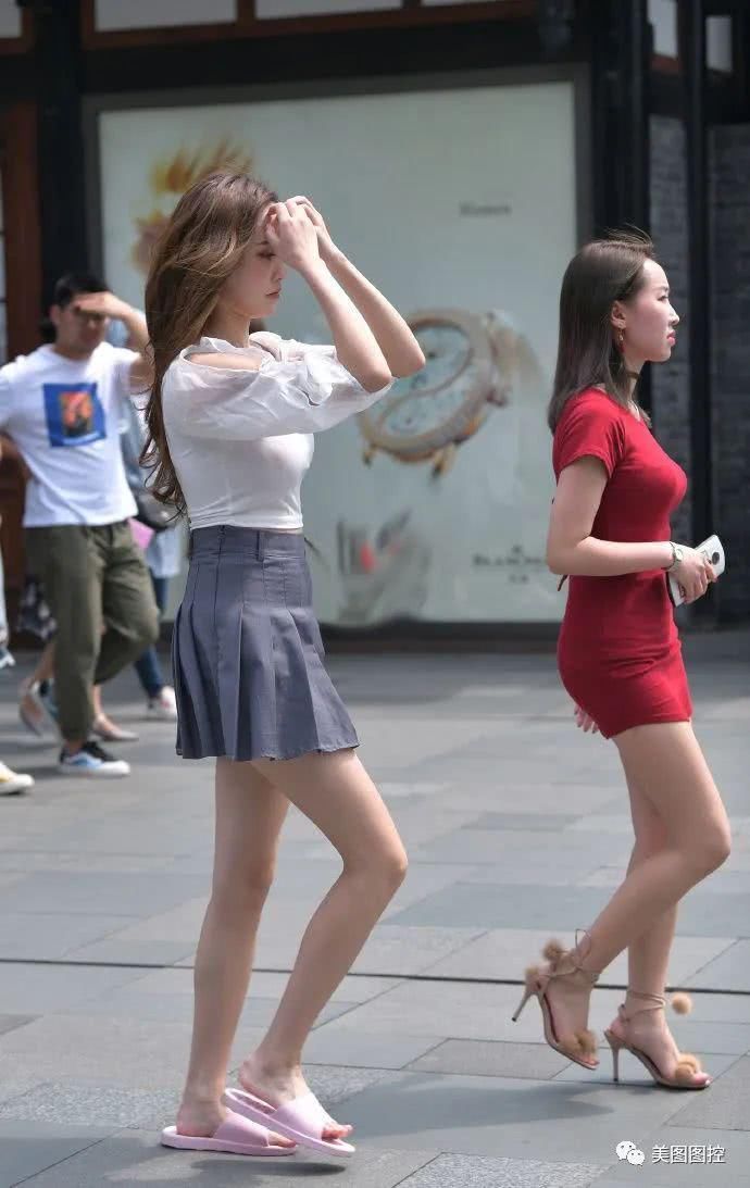 裙子的搭配,将温婉优雅的气质发挥到了极致