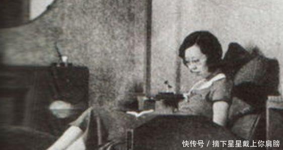 她出生高贵,苦等初恋情人52年,78岁成为他的新娘,相伴12年!