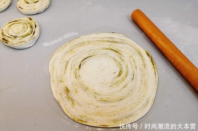 用全麦粉|粉丝留言问手抓饼做法,麻溜的赶紧安排上,配方和注意事项要记牢