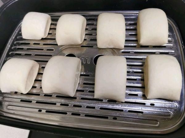  馒头|第一次尝试刀切牛奶馒头，没想到这么好吃