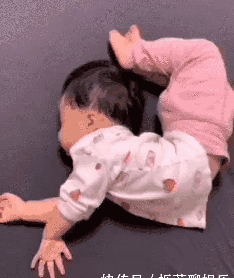 胀气|为啥孩子睡觉爱滚来滚去不一定是热,这4个“苦衷”家长要知道