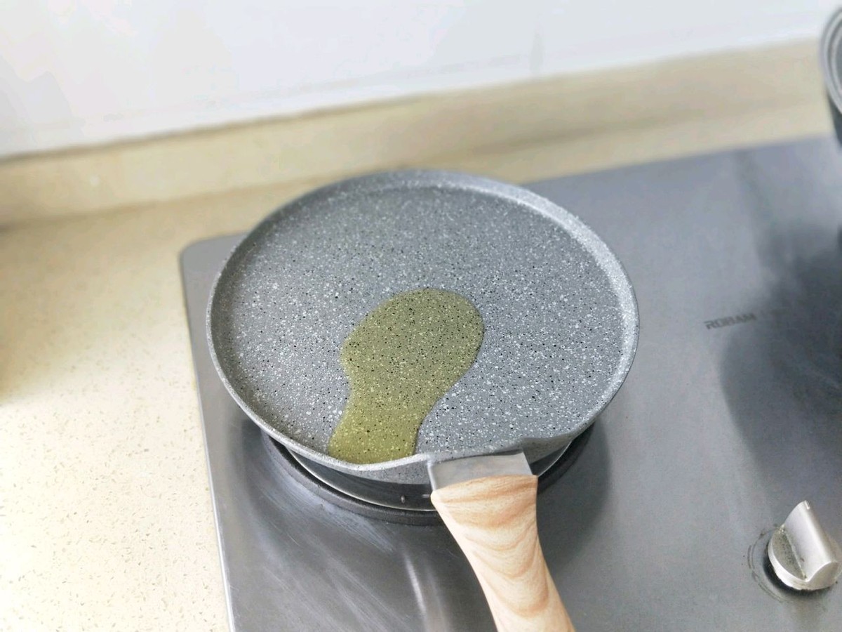 豆腐和剁椒的完美搭配,做法简单,香辣开胃,好吃到停不下来