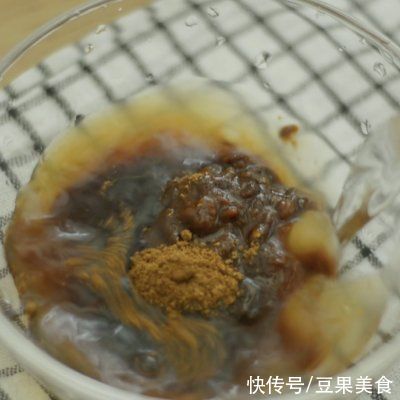 香糯鸡爪煲|#一勺葱伴侣，成就招牌美味#香糯鸡爪煲