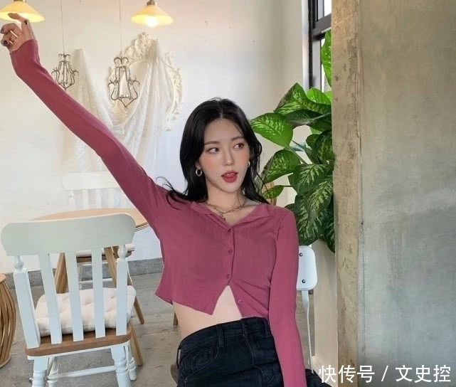 在家就别穿睡衣了,“奶奶衫”就算宅一周都很精致,还巨显瘦