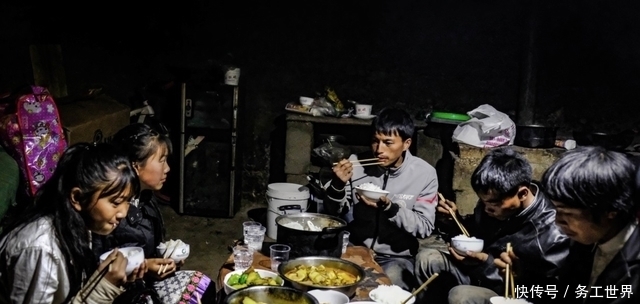 生活|大山深处的6口之家,生活与世隔绝,被发现的时候还没有户口