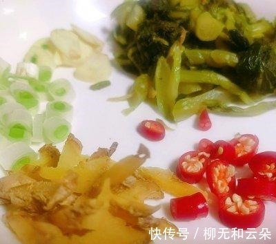 最适合在家吃的雪菜黄鱼，美味又健康！