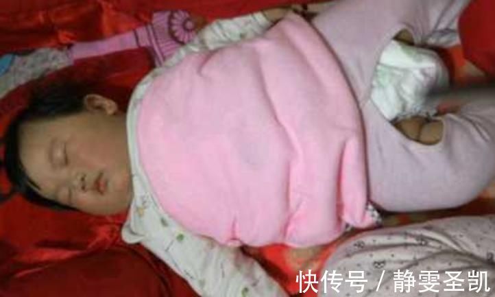 被子|有种“苦衷”叫宝宝冬天踢被子,其实不是热,娃的苦恼妈妈不知
