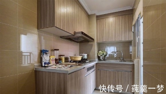 原木色|看起来很上档次的小户型空间，现代风格设计简洁大方，全屋很漂亮