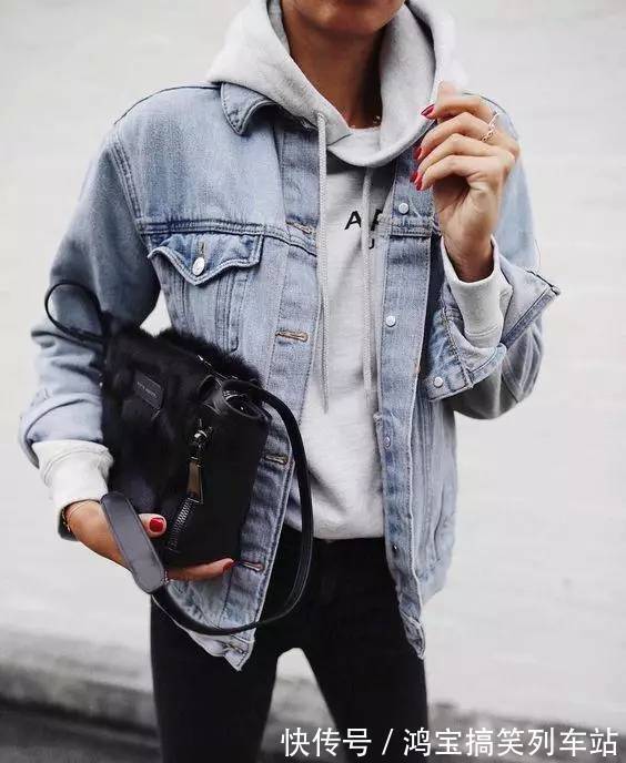 斜方肌 担心溜肩穿衣不好看?你得选这几件单品才能扬长避短,穿出时髦感