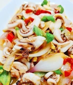 菜谱|家常海鲜菜谱,葱爆八爪鱼,脆嫰鲜美,美味营养,超下饭,吃不够