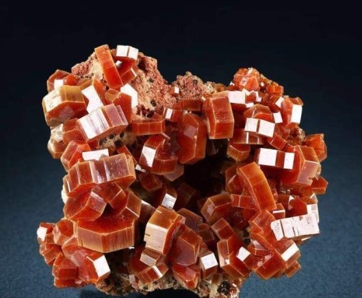 还毒|千万不要再碰这几种有毒的玉石了比毒蛇还毒