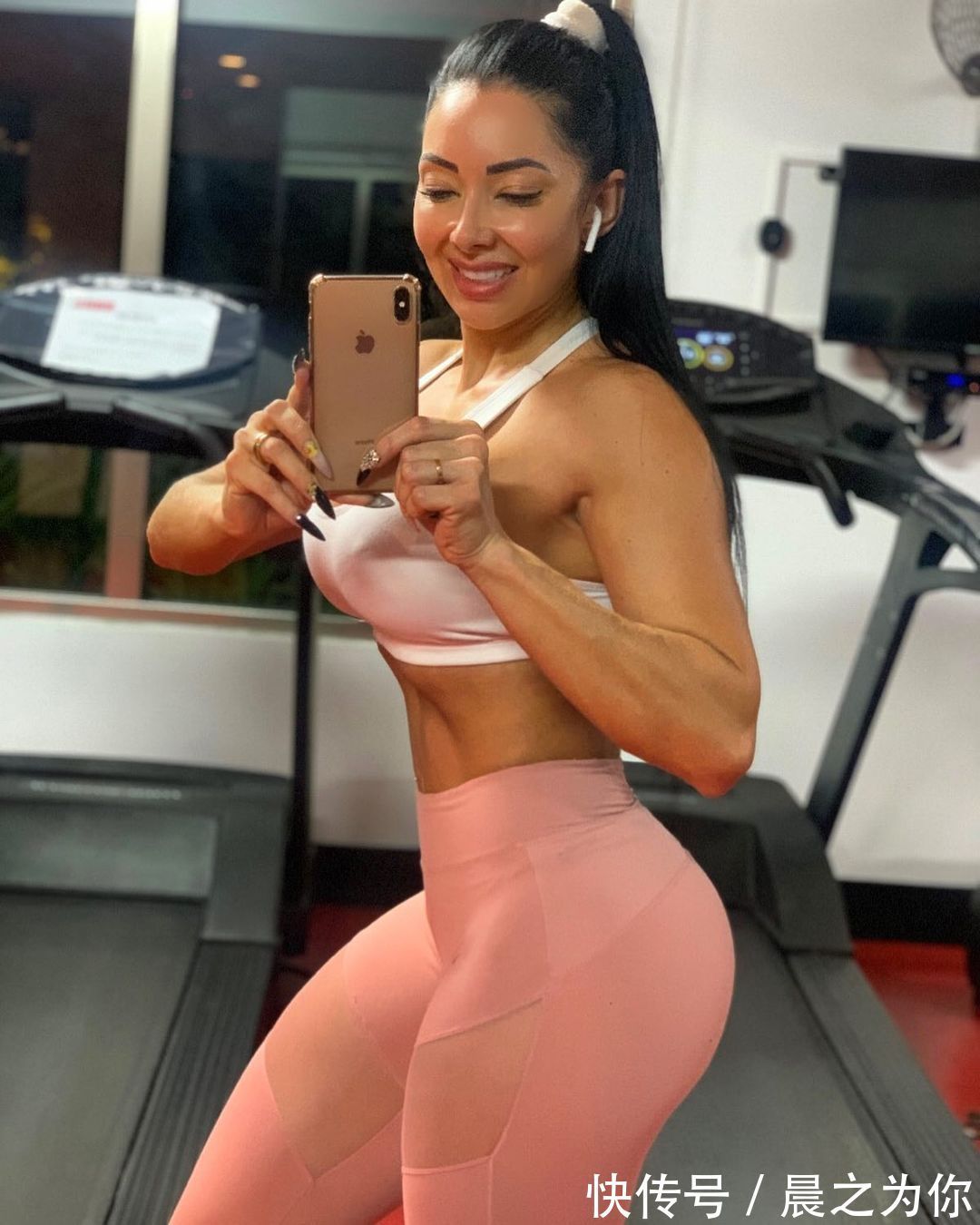 ·帕斯科莱托|168斤巴西模特爱健身,拥有丰腴身姿,很多人为之倾倒