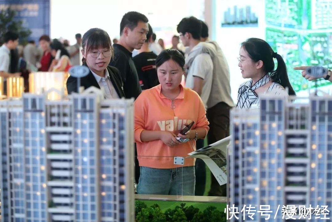 续期|房子只有70年产权，那70年后产权到期了，房子不属于自己了吗？