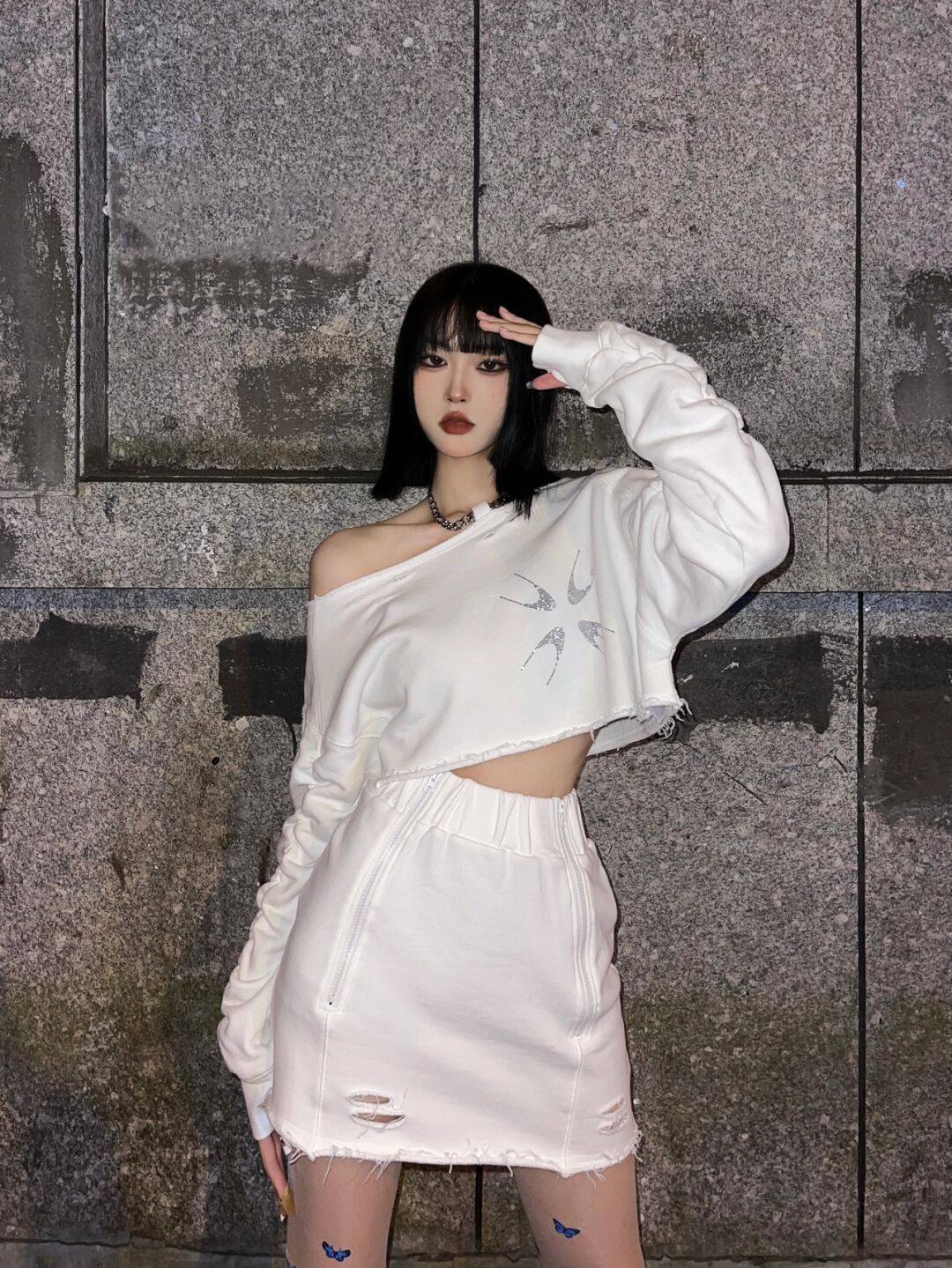 街拍 白色套装辣妹街拍, 酷飒霸气又甜美, 谁看了不心动