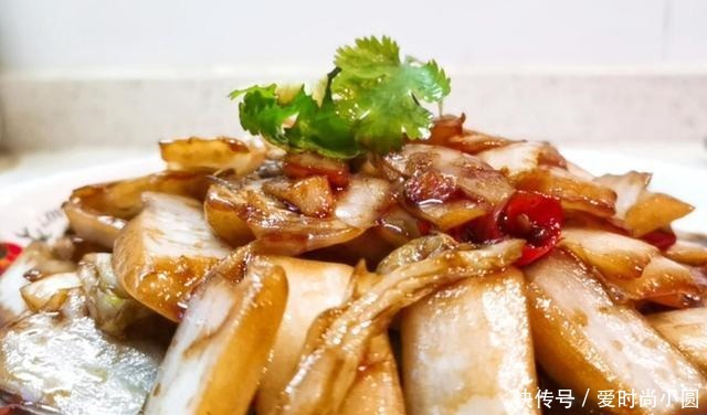 醋溜白菜,最常见的一道美味,烹饪时掌握4个技巧,白菜清脆爽口