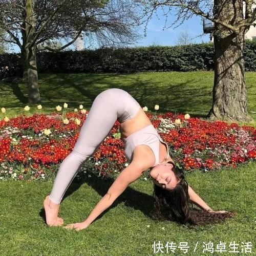 瑜伽|女人美不美,还是得看腿,7个塑形美腿体式,是时候练起来了