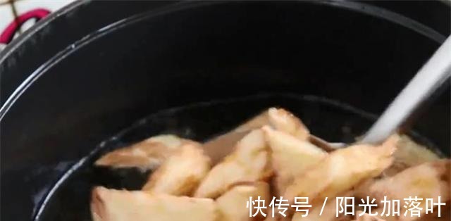 5毛钱1斤的茄子，这样做特别开胃下饭，比红烧茄子还好吃！