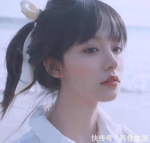 校花|女生脸上有这“3特点”,别再“披头散发”了,扎起来校花哭了