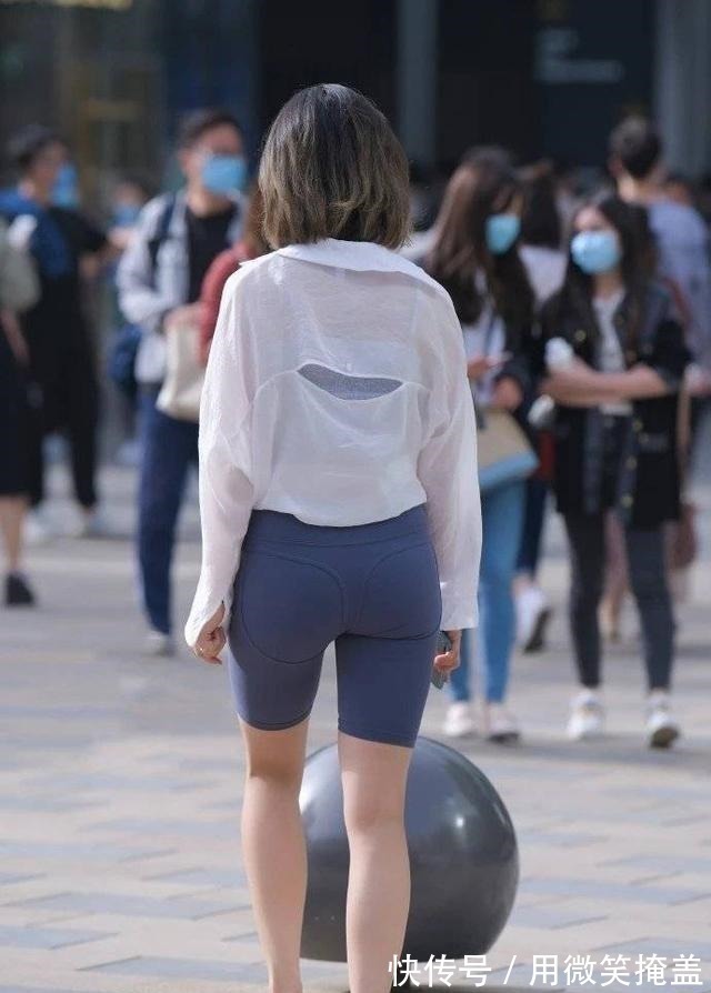 陈丹青 个性独特的瑜伽裤穿搭稳重有气质,靓丽雅致又舒适,减龄优雅!