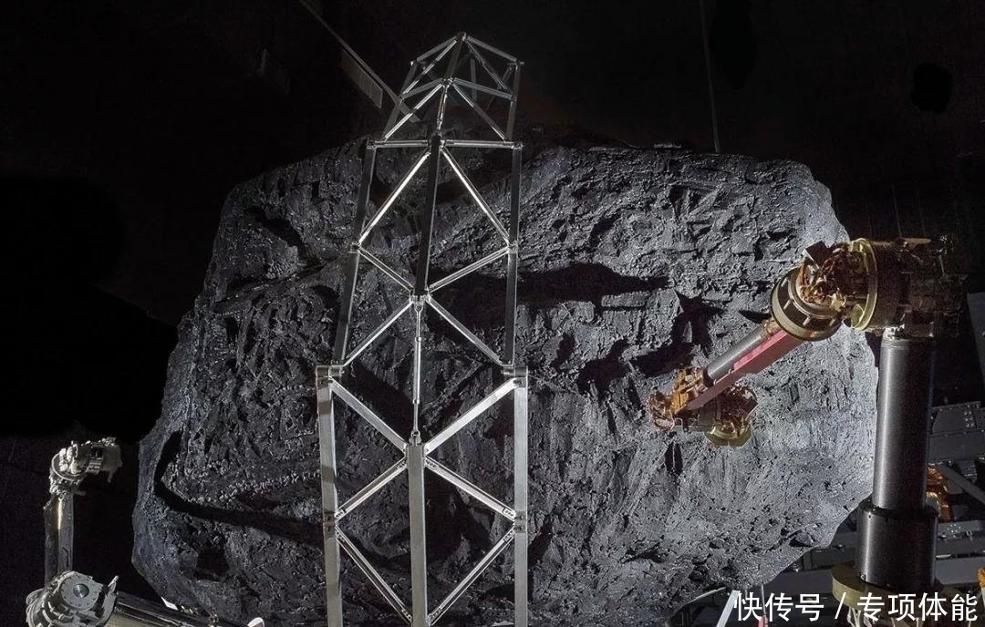 这六个星球价值不菲,其中一个表面都是黄金,储量高达1000亿吨