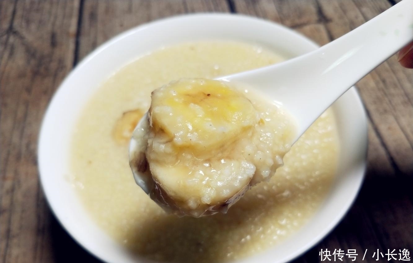 这粥每天吃一碗, 口臭没了, 也不失眠了, 女性常吃皮肤光滑没皱纹!