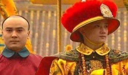 红楼梦!清朝显赫的家族,被康熙吃垮了,却成就了此人文学巨匠的地位。