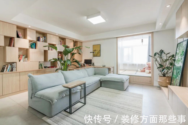 装修|118平自然简约三居室,绿植与装饰画形成了一虚一实有生机活力